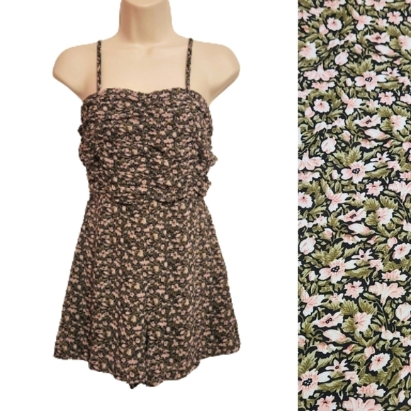 Missguided Floral Spaghetti Strap Romper Olive Pink Size 0 - Picture 1 of 12